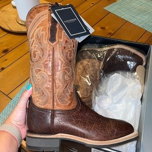 Women’s Lucchese boots. Size 8.